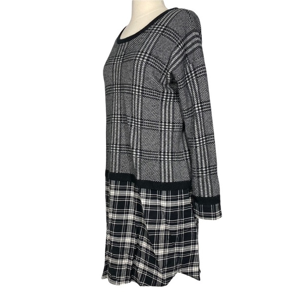 SOFT JOIE Black & White Mixed Media Dinay Sweater Dress Size Medium - Picture 3 of 6